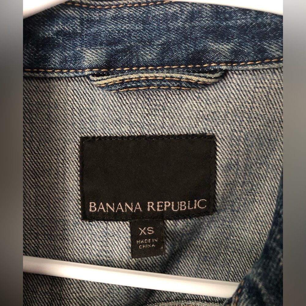 2 pcs Banana Republic Denim Trucker and cropped jackets button up women size XS - Picture 6 of 16